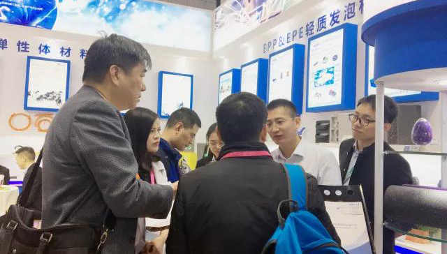创新“塑”未来，【CHINAPLAS-2018国际橡塑展】隆重开幕-6